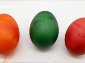 Пасхальные яйца можно сделать вместе с детьми (изображение создано с помощью ИИ)