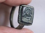 Обнаружили древний перстень с изображением святого Николая 
