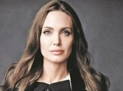 Джоли рассказала, что из-за разрыва с Питтом у нее начались проблемы со здоровьем 