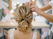 Новая прическа будет лучше, если сделать ее в правильный день