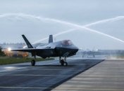 В США запретили полеты стелс F-35