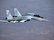 Истребитель Су-35, очень дорогой и дефицитный для россиян