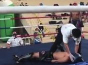 И шлем не помог: кикбоксер умер после тяжелого нокаута (видео)