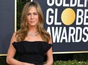 Дженнифер Энистон поразила нарядом на красной дорожке