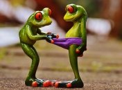 Причина связана с повреждением кровеносных сосудов