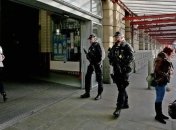 Мужчина с ножом в Манчестере бросался на людей: есть пострадавшие