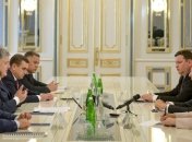 Порошенко и глава МИД Латвии обсудили украинских политзаключенных в РФ