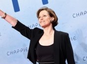 Сигурни Уивер переплюнула Арнольда Шварценеггера