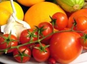 Врачи объяснили, кому противопоказаны сырые овощи и фрукты