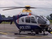 В Глазго полицейский вертолет упал на крышу паба