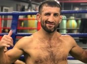 Боец MMA не помнит свой нокаут после жесткого удара (Видео)