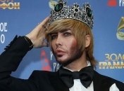 Король гламура Сергей Зверев принял роды 