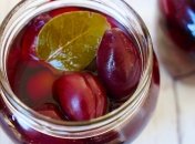Как мариновать сливы на зиму