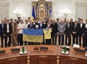 Порошенко ждет победы от украинской сборной на Евро-2016