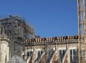 Во Франции двое пьяных воров пытались стащить каменные глыбы из Нотр-Дама