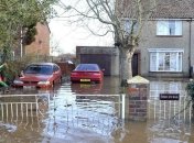 Ущерб от наводнений в Британии составит не менее миллиарда долларов