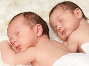 Ученые выяснили удивительный факт о близнецах