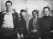 Майкл Империоли и Харви Кейтель (справа) точно знают, есть ли "Жизнь на Марсе"