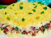 Великолепный сытный салат