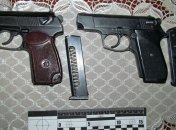 В Славянске мужчина подстрелил трех женщин и ребенка