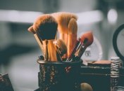 Олівець, тіні чи фарба для брів?