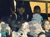 Неймар пытался атаковать арбитра матча ПСЖ - МЮ Скомину 