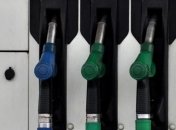 Крупные сети АЗС снизили цены на бензин