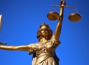 Суд отменил решение НАБУ закрыть уголовное дело против Гройсмана