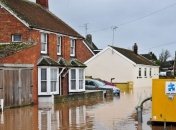 Ливни заливают Британию: объявлена угроза наводнений