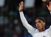 Легендарный бразилец Роналдиньо может заиграть в Англии