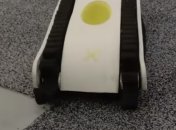 Злейший враг побежден: Робот-курьер смог подняться по крутым ступенькам (Видео)