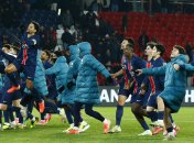 Футболисты ПСЖ праздную победу