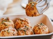 Прості, ситні котлетки сподобаються всім