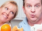 Исследование: супружеские пары набирают вес синхронно 