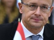 Петер Сіярто