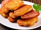 Ковбаска в клярі — відмінний варіант швидкого та ситного перекусу