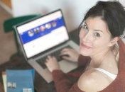 В Instagram створили сторінку де можна показати свій "дрес-код" на час карантину