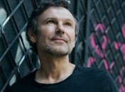 Після оголошення про розлучення з дружиною Вакарчук засвітився в ресторані в компанії молодих дівчат (фото)