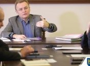 Во Львове дома хотят украсить изображениями известных личностей