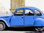 Мэр Парижа предложил запретить езду на старых машинах 