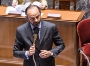 Премьер-министра Франции исключили из Республиканской партии