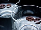 Что такое самбука и с чем ее пить (видео)