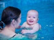 Плавание хорошо влияет на умственное развитие детей