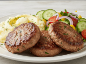 Яловичі котлети смакують з будь-яким гарніром