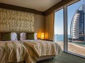 Сюрреалестичный отель с одним из самых лучших видов в Дубае (Фото) 