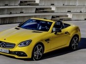Mercedes представил специальную "прощальную" версию кабриолета SLC