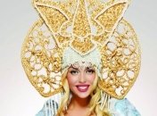 Оля Полякова рассмешила фанатов фотографией с детства 