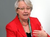 В Германии министр, уличенная в плагиате, уходит в отставку