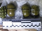 На Оболони в Киеве мужчины продавали боевые гранаты