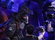 "Безответственно": Арум верит, что костюм мог повлиять на выступление Уайлдера